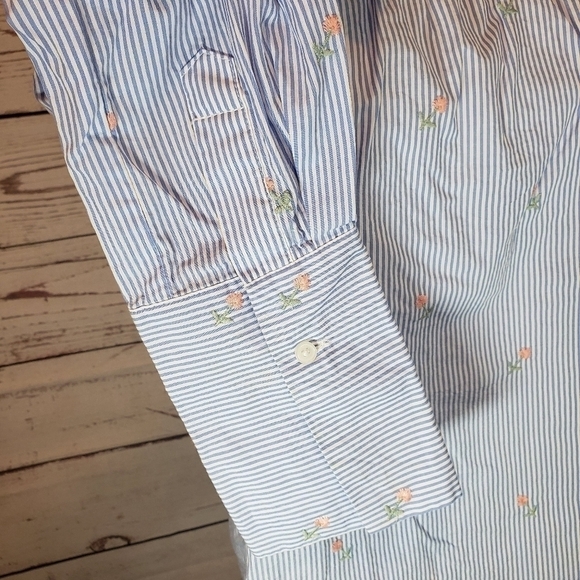 Floral Embroidered Off the Shoulder Top - Picture 4 of 6